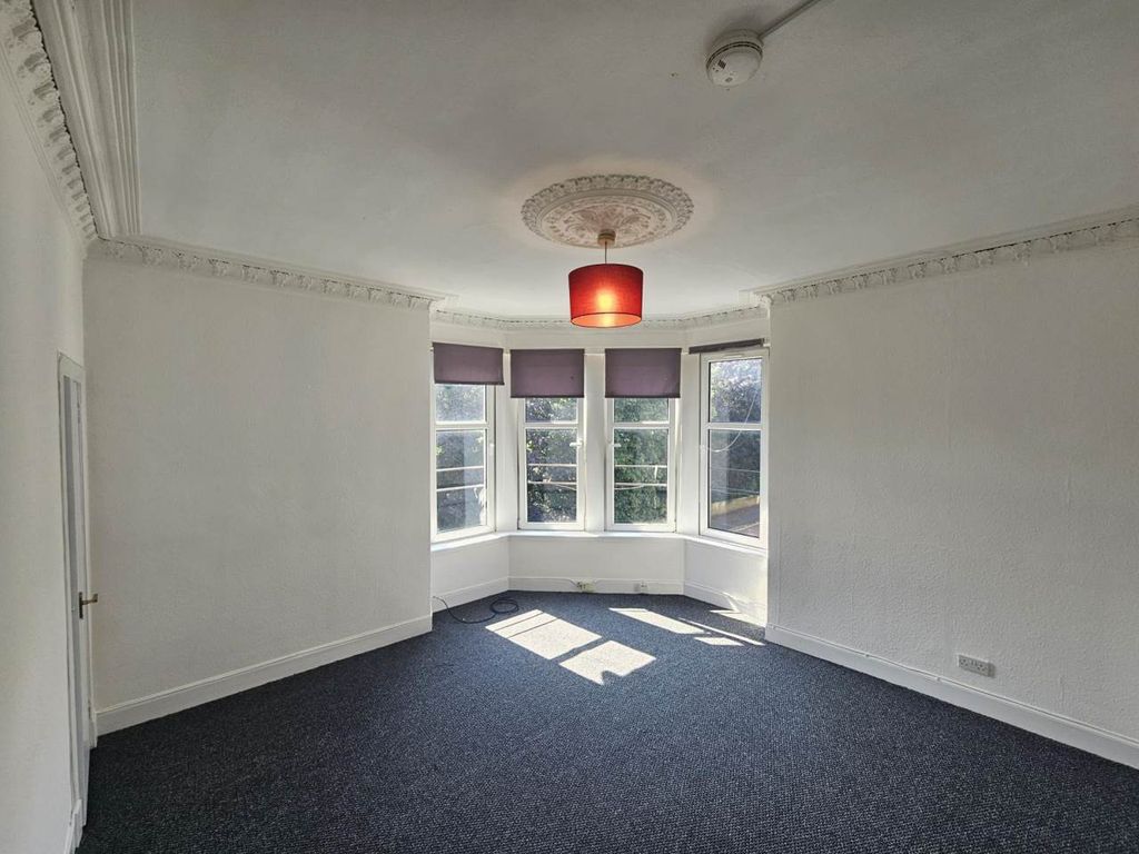 Property photo 2 of 6 1000117816
