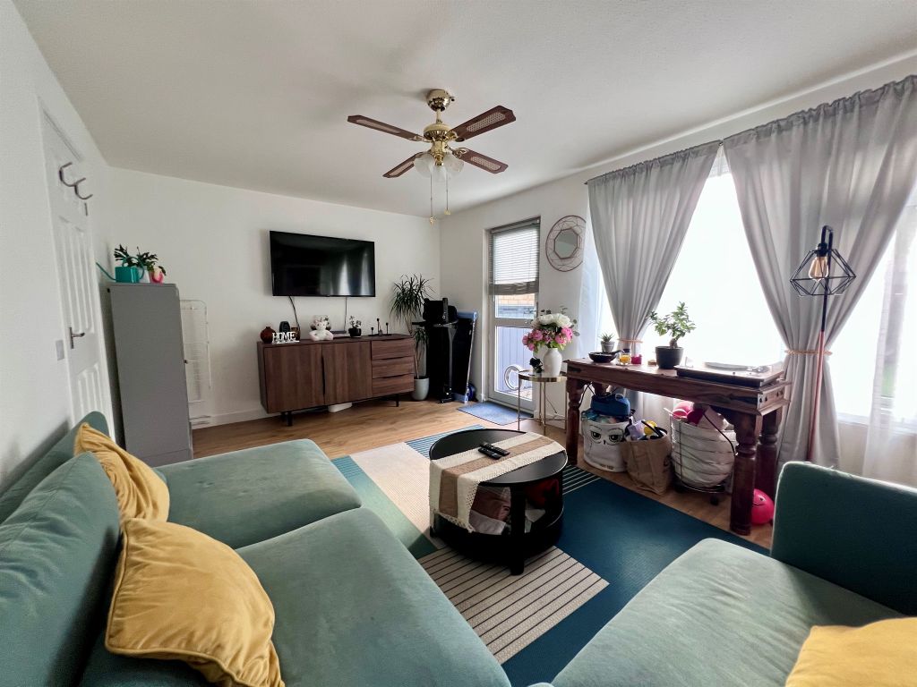 Property photo 3 of 8