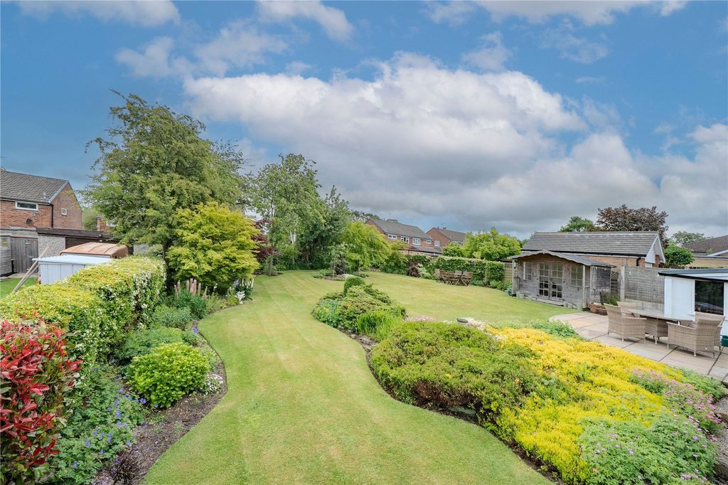 Property photo 2 of 19 Picture No. 36