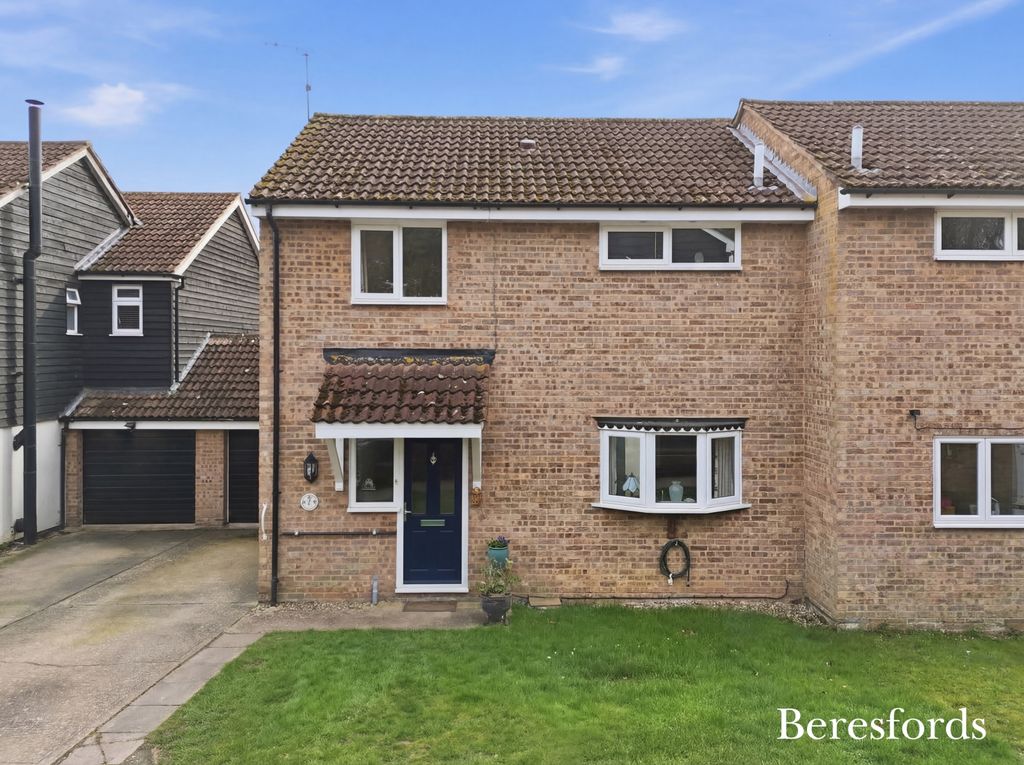 Property photo 1 of 17 Front