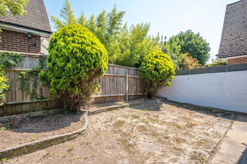 Property photo 3 of 14