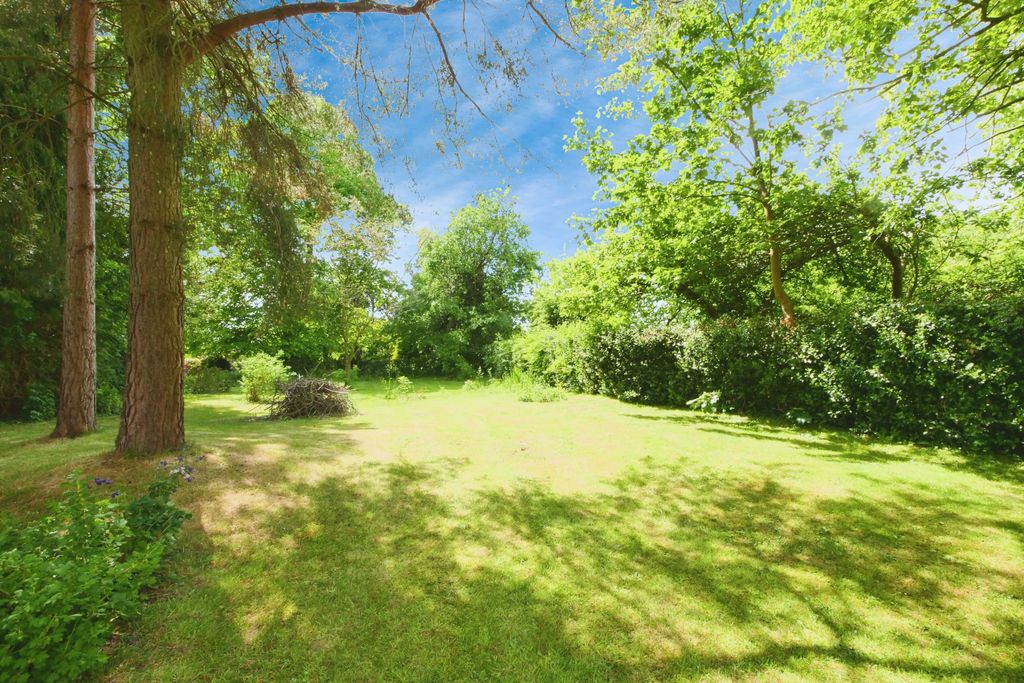 Property photo 2 of 20 Pnmb0594