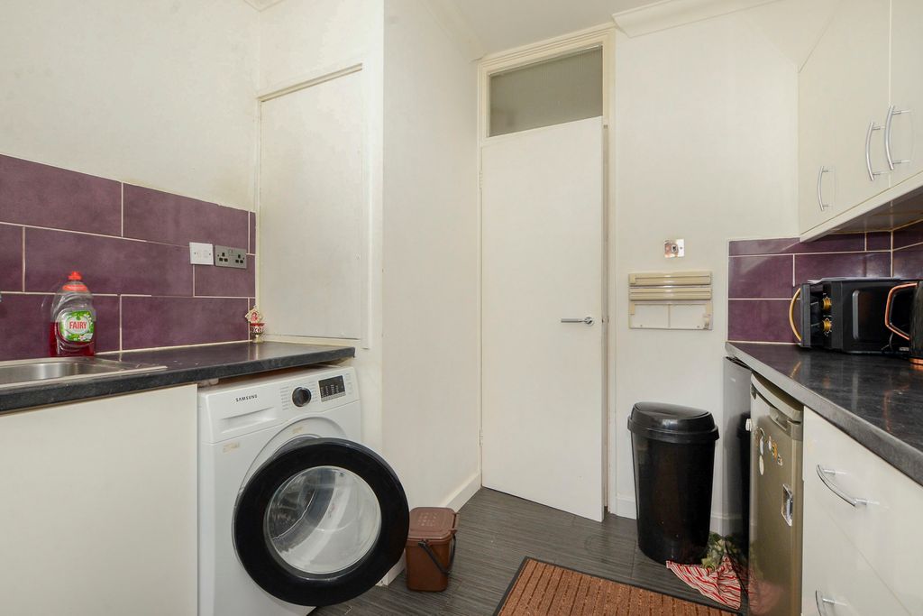 Property photo 3 of 14 Pbox-Img.Jpg
