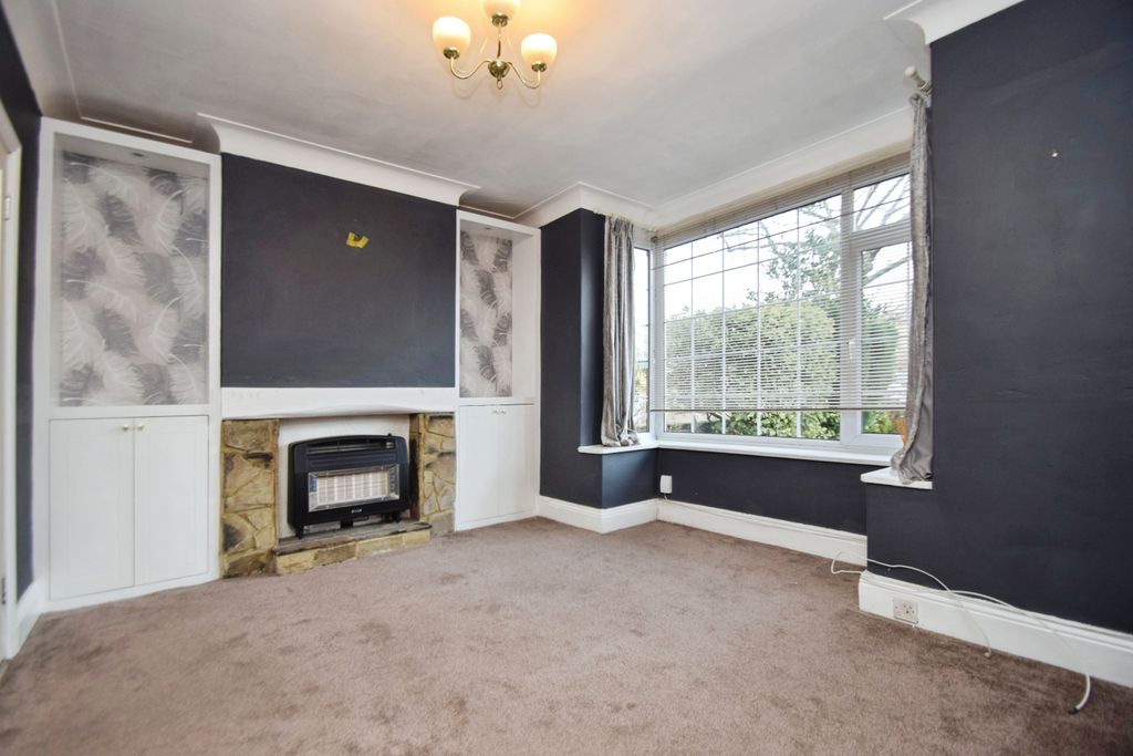 Property photo 3 of 24