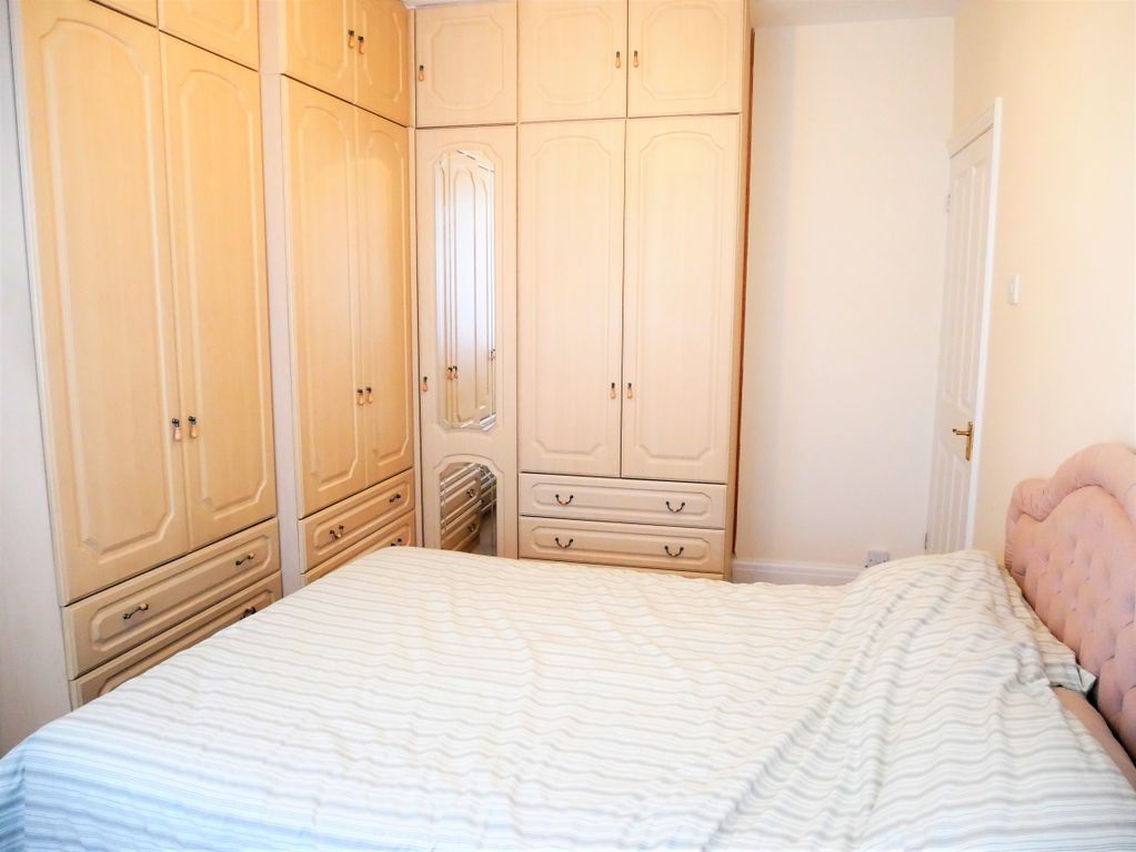 Property photo 3 of 3