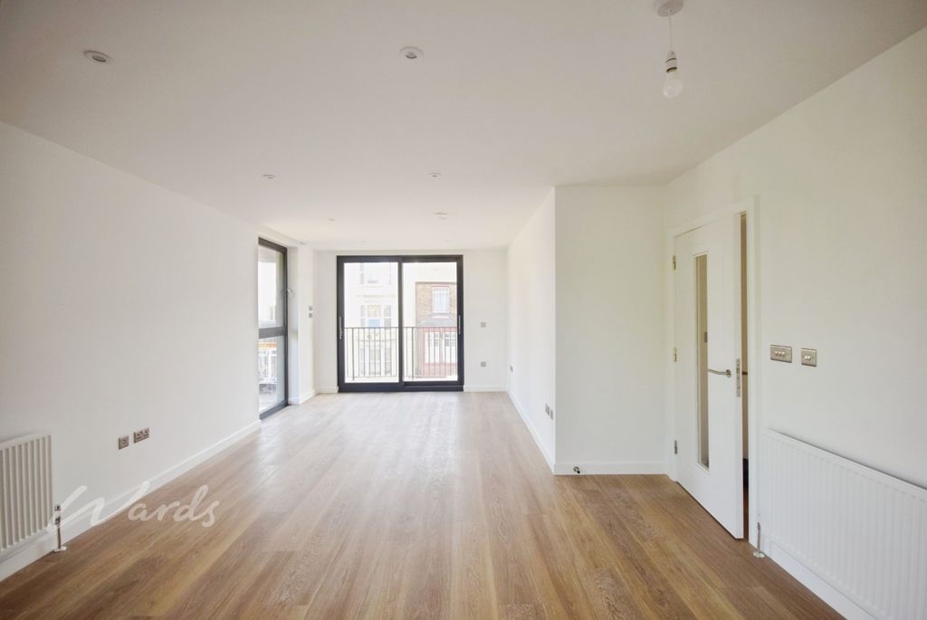 Property photo 2 of 9 William 6 Open Pl...