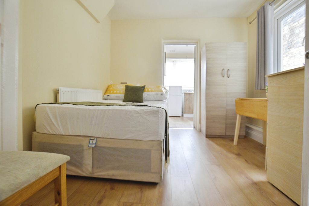 Property photo 1 of 5 Pbox-Img.Jpg