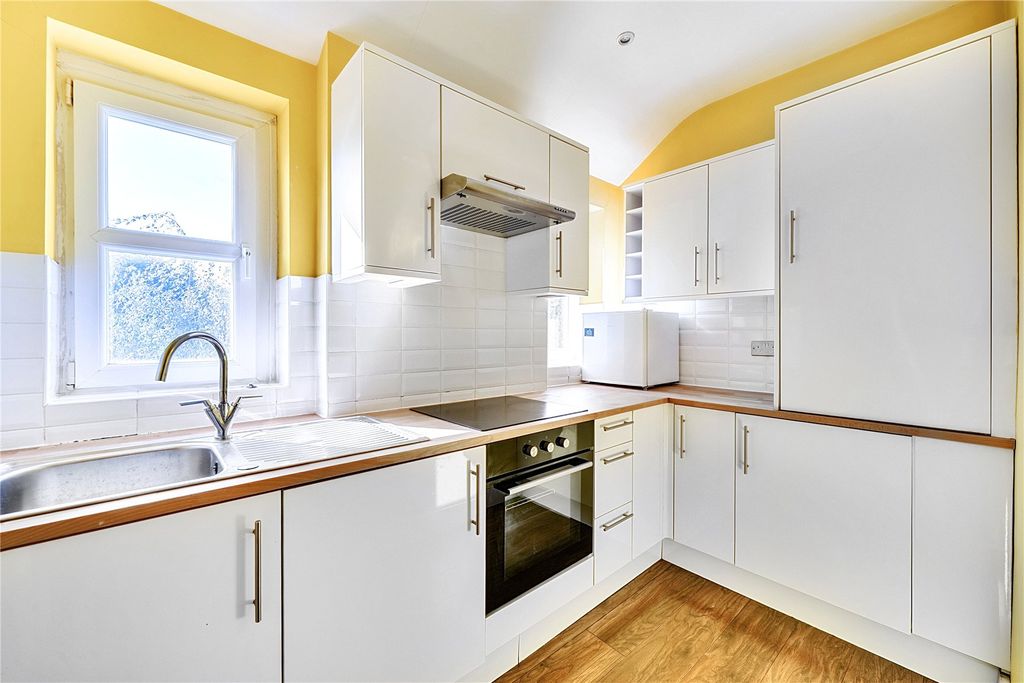 Property photo 3 of 10 Picture No. 04