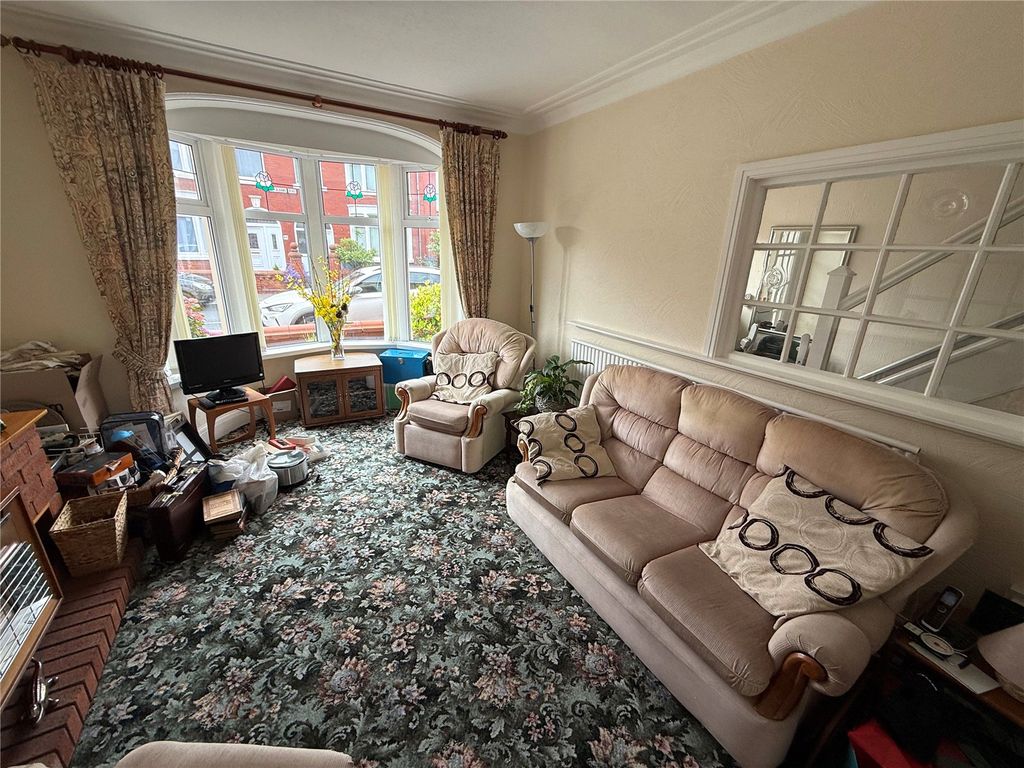 Property photo 2 of 13 Picture No. 02