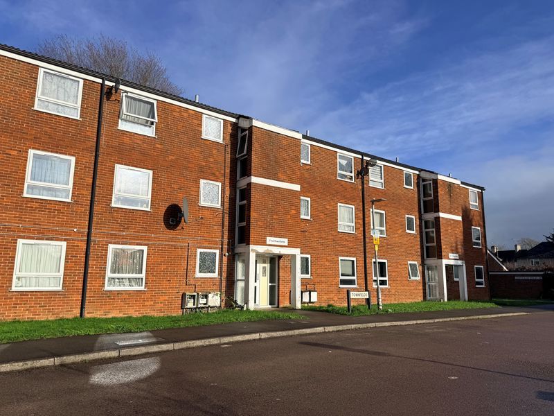 Property photo 1 of 9 Front