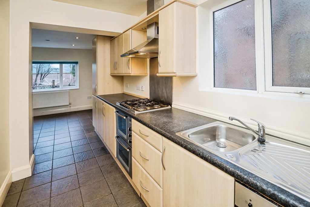 Property photo 2 of 17 Pbox-Img.Jpg