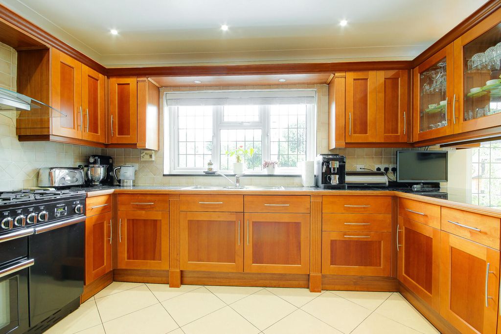 Property photo 2 of 42 Kitchen