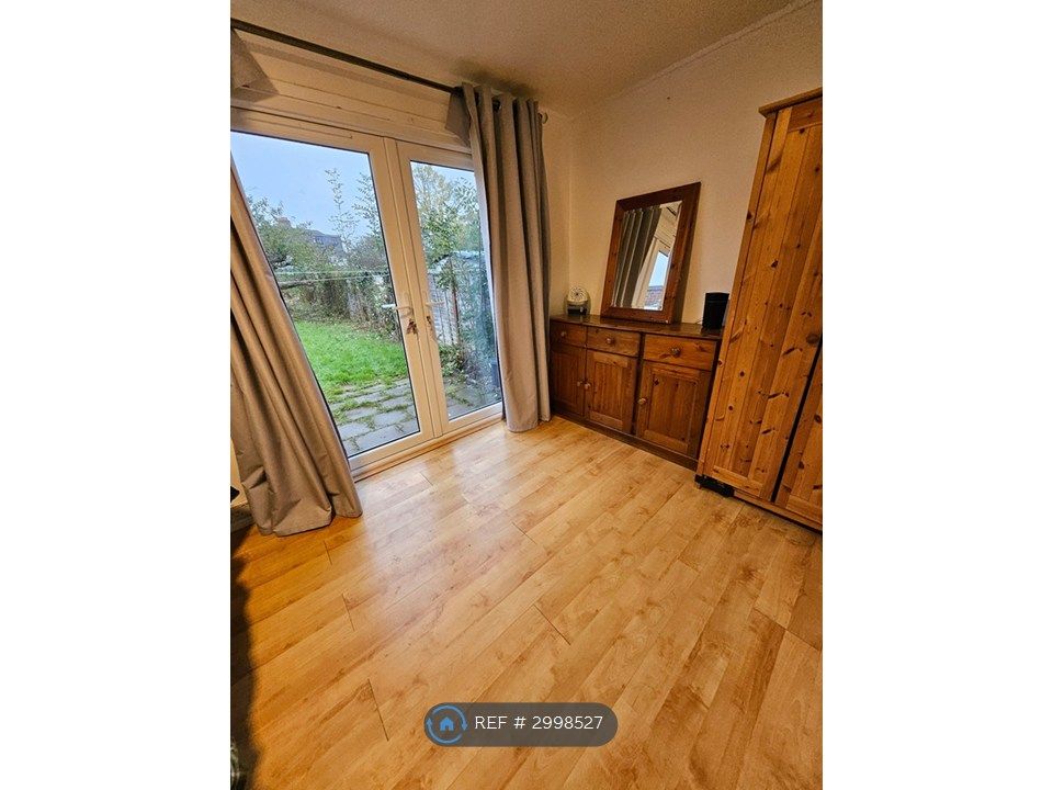 Property photo 3 of 19 Brand New French Doors To Replace Aluminium Patio.