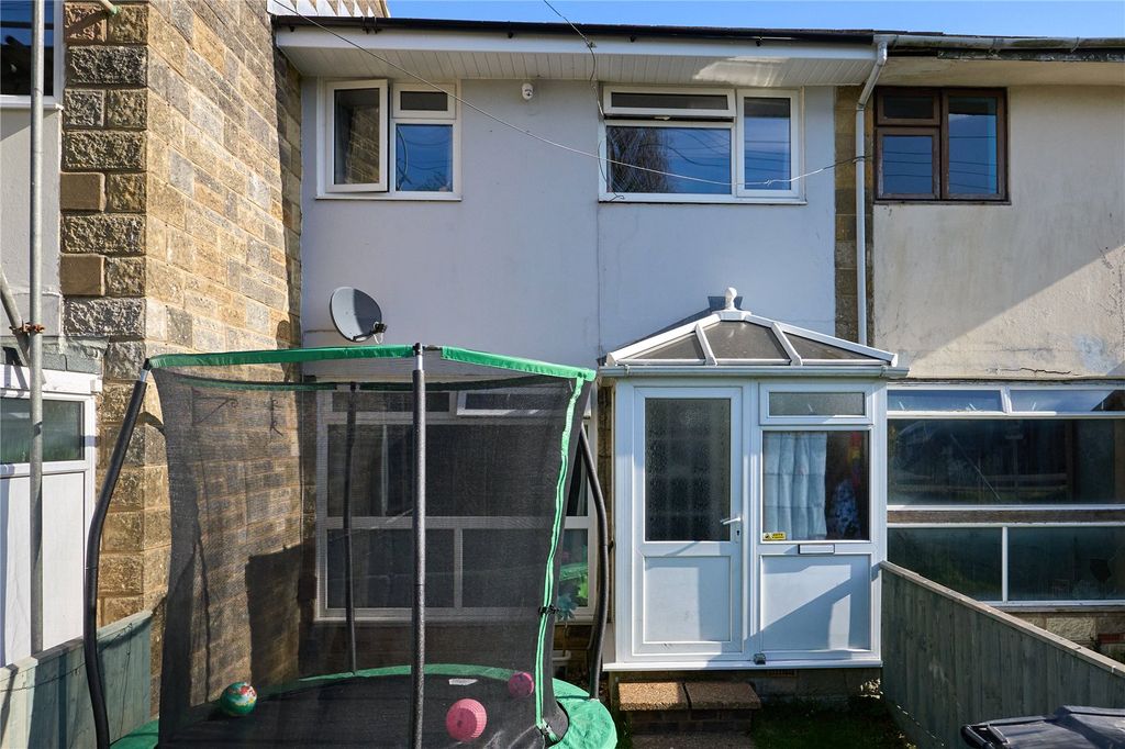 Property photo 1 of 17 Front