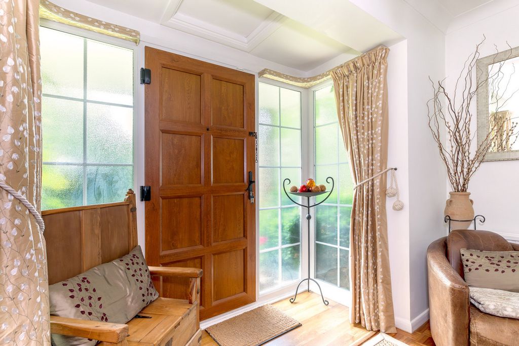 Property photo 3 of 24