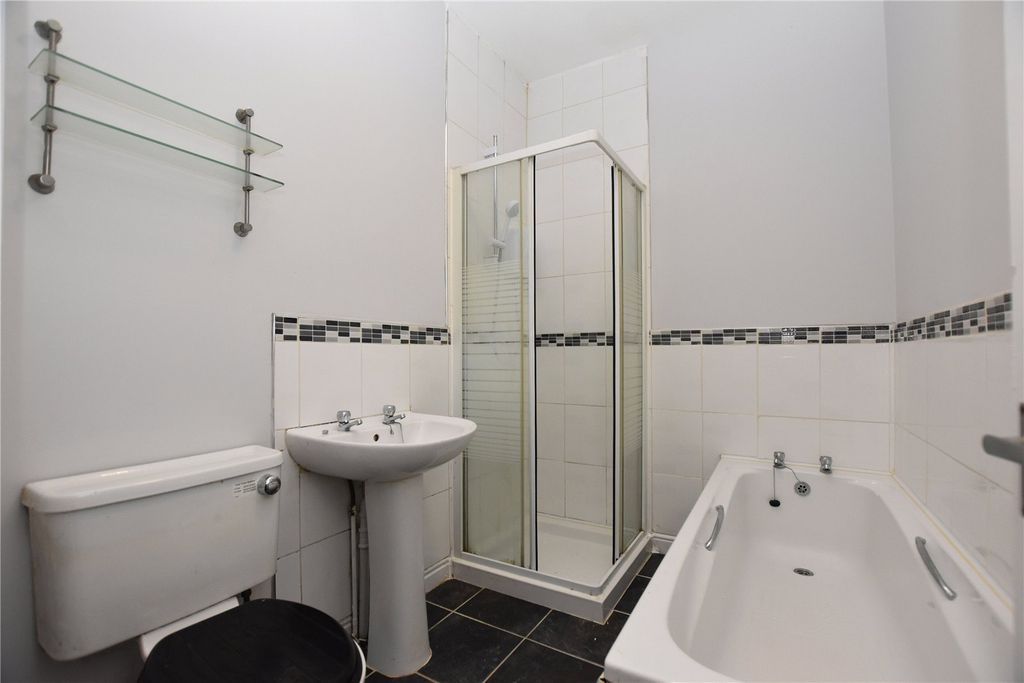 Property photo 3 of 9 Picture No. 08