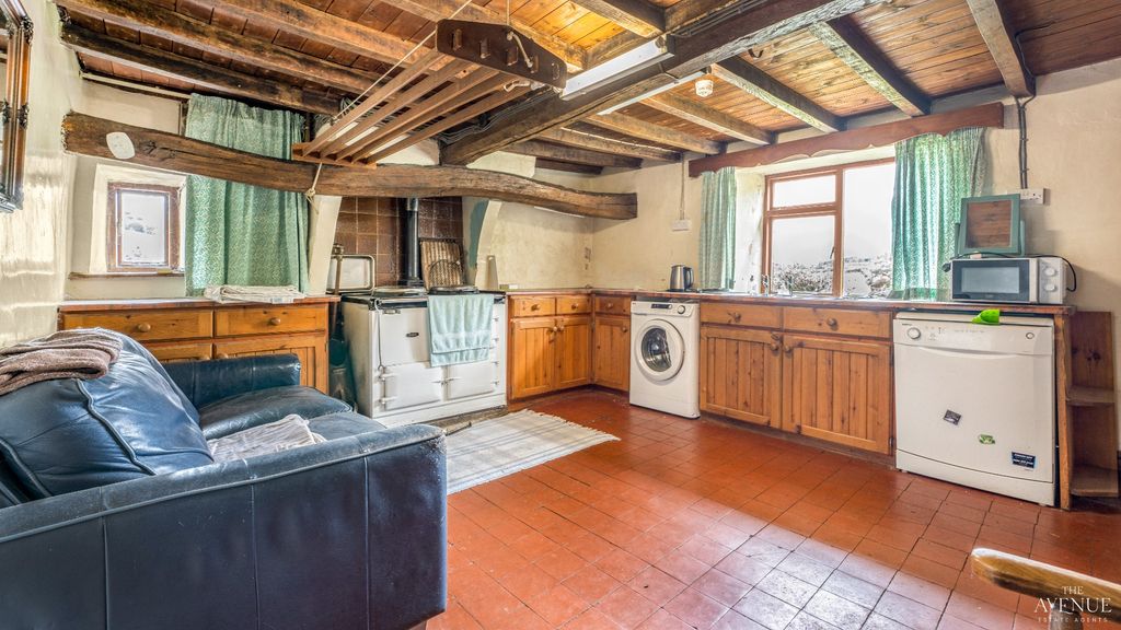 Property photo 3 of 31 4399627