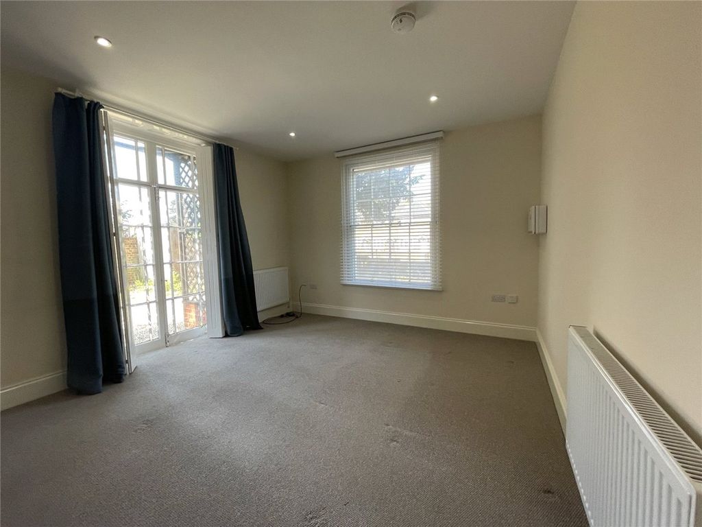 Property photo 3 of 6 Picture No. 09