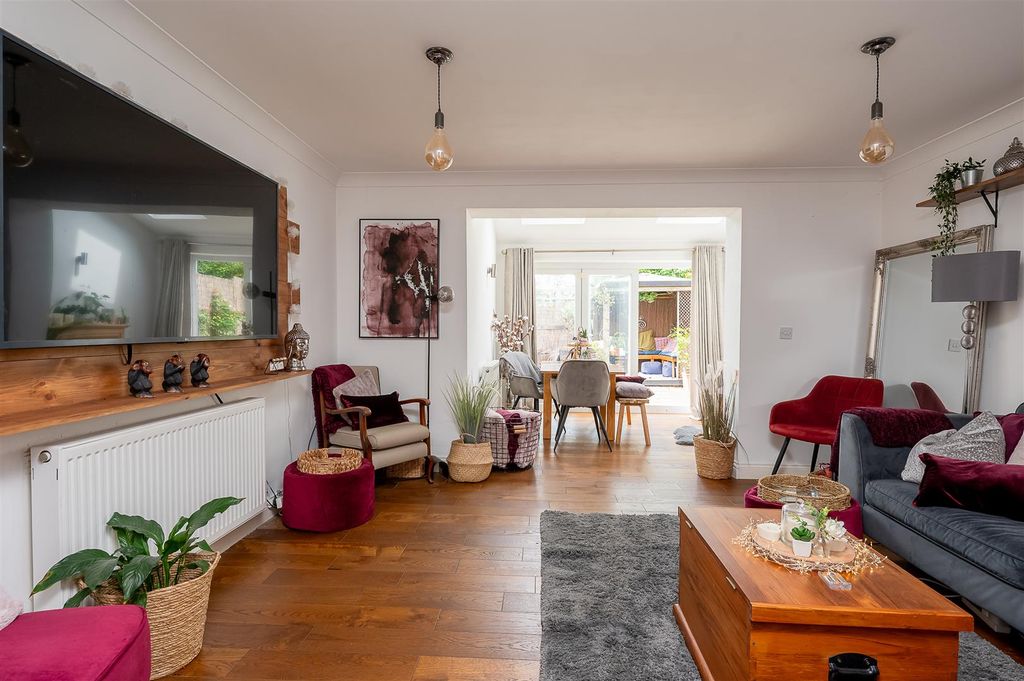 Property photo 2 of 20 Open Plan Living Dining