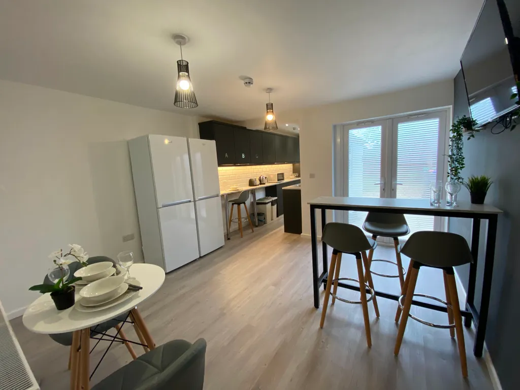 House in Ashfield, Hucknall - More
