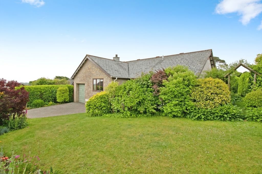Property photo 1 of 17 Photo