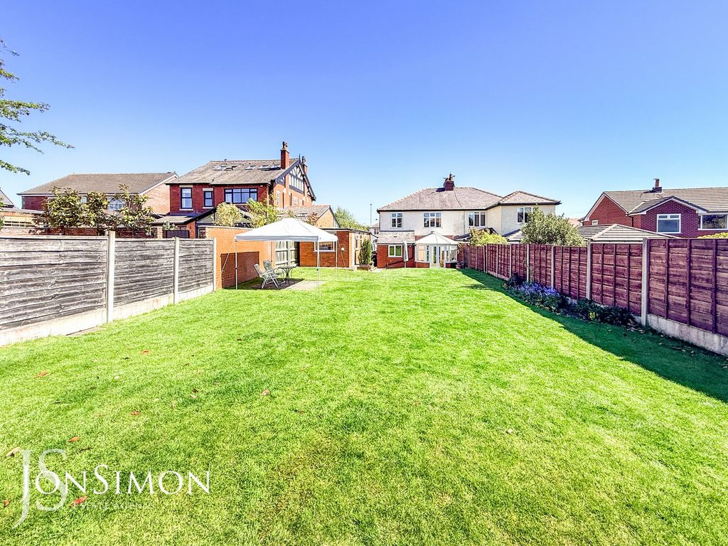 Property photo 2 of 39