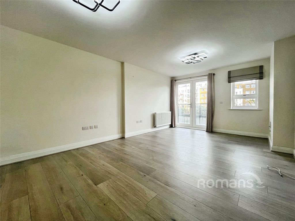 Property photo 3 of 8 Picture No. 06