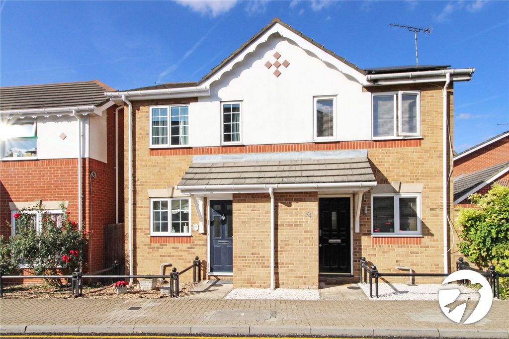 Property photo 1 of 9 External