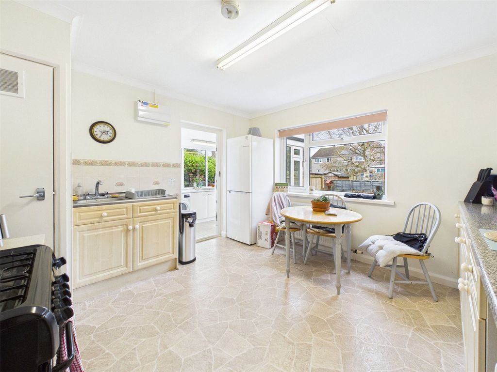 Property photo 3 of 14 Picture No. 24