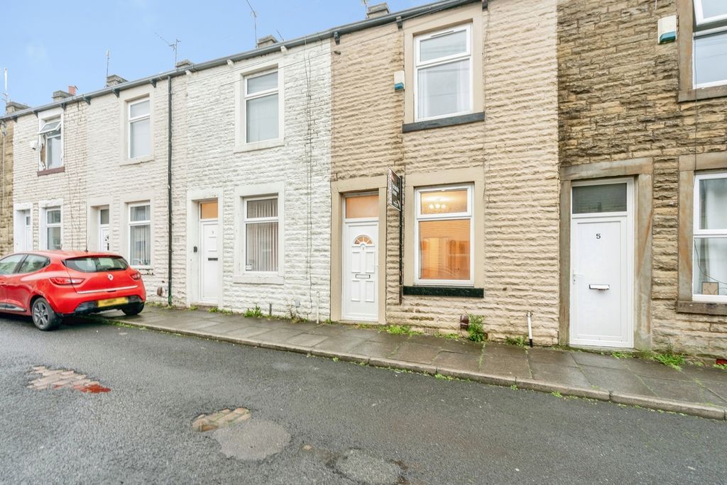 Property photo 1 of 17 Pbox-Img.Jpg