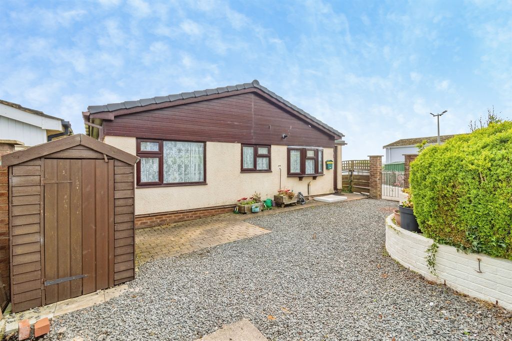 Property photo 1 of 20
