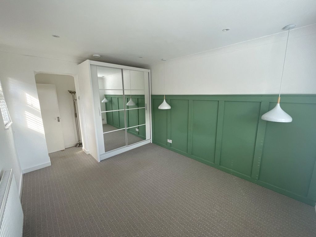 Property photo 1 of 10 1 - Picture No. 19