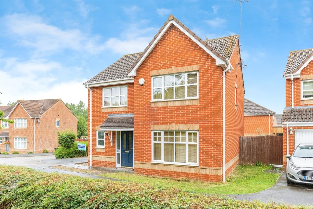 Property photo 1 of 17