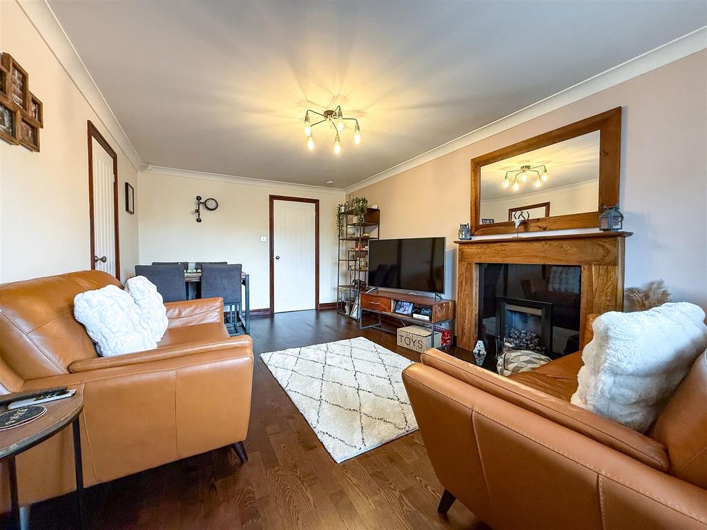 Property photo 3 of 27 20260331_144206107_Ios.Jpg