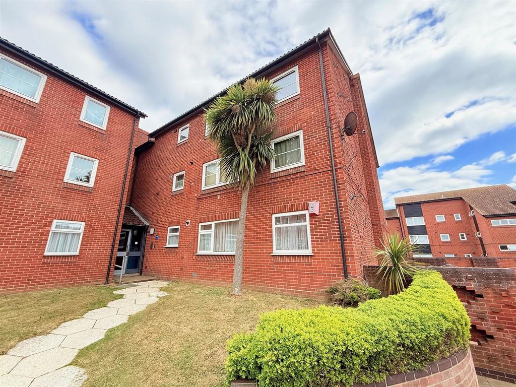 Property photo 1 of 8 9.Jpg