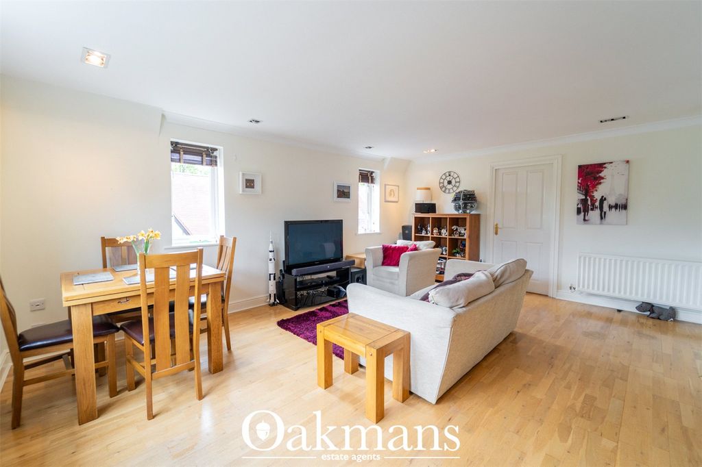 Property photo 2 of 19 Picture No. 16