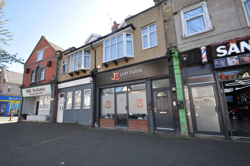 Property photo 1 of 12