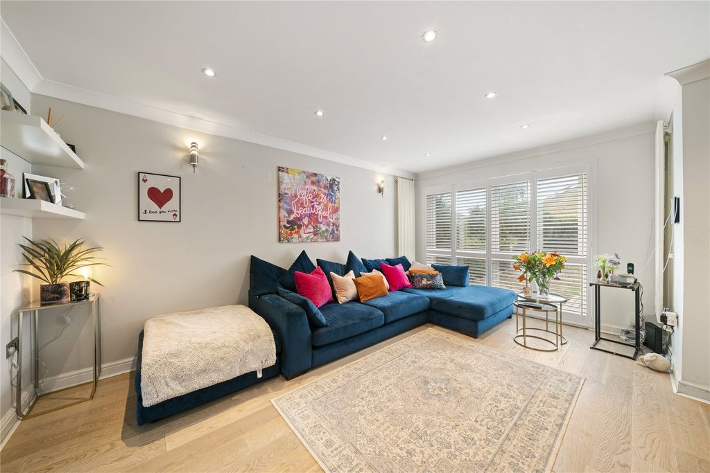 Property photo 2 of 19 Reception Room