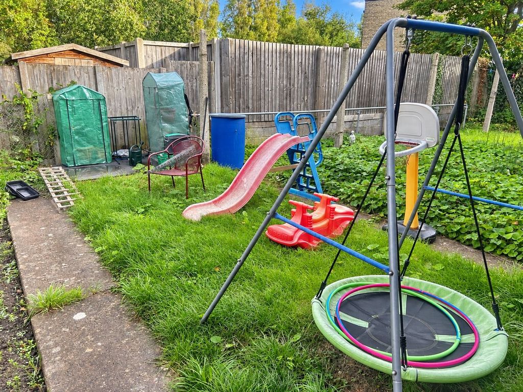 Property photo 2 of 12