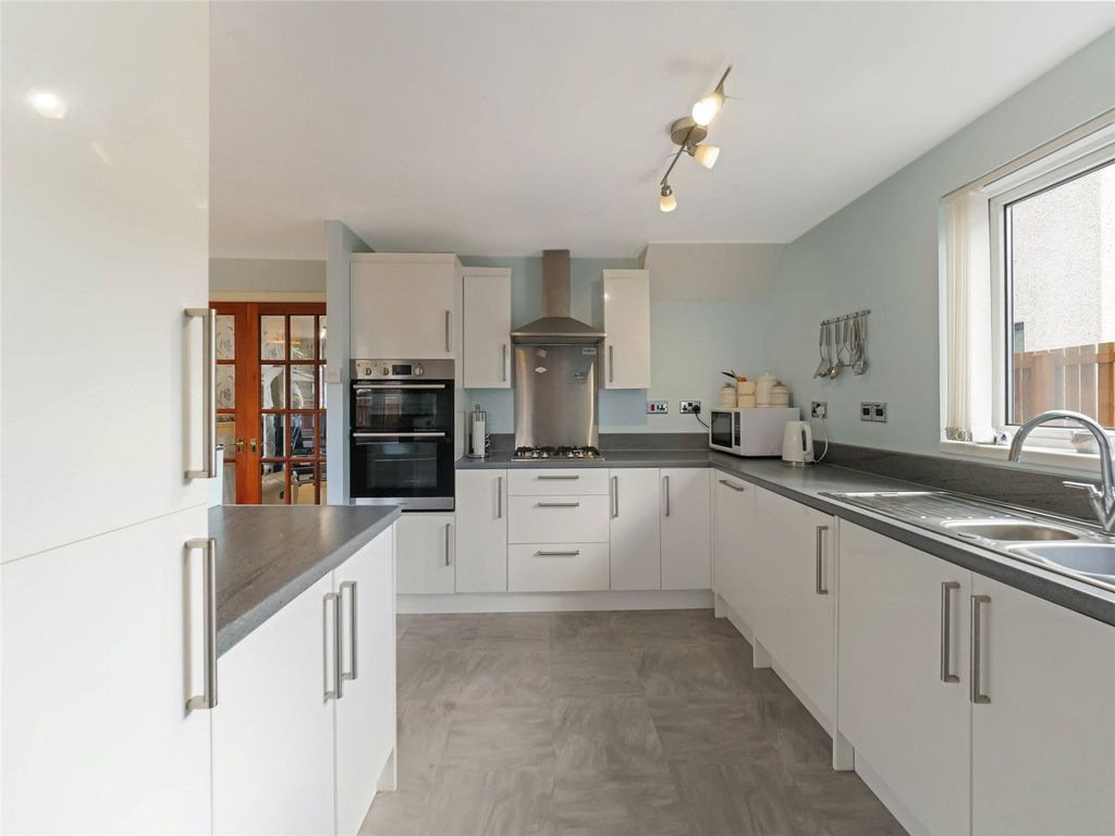 Property photo 2 of 20 Picture No. 09