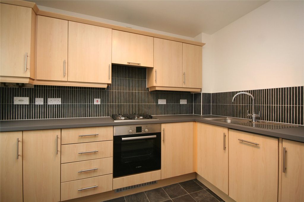 Property photo 3 of 17 Picture No. 22