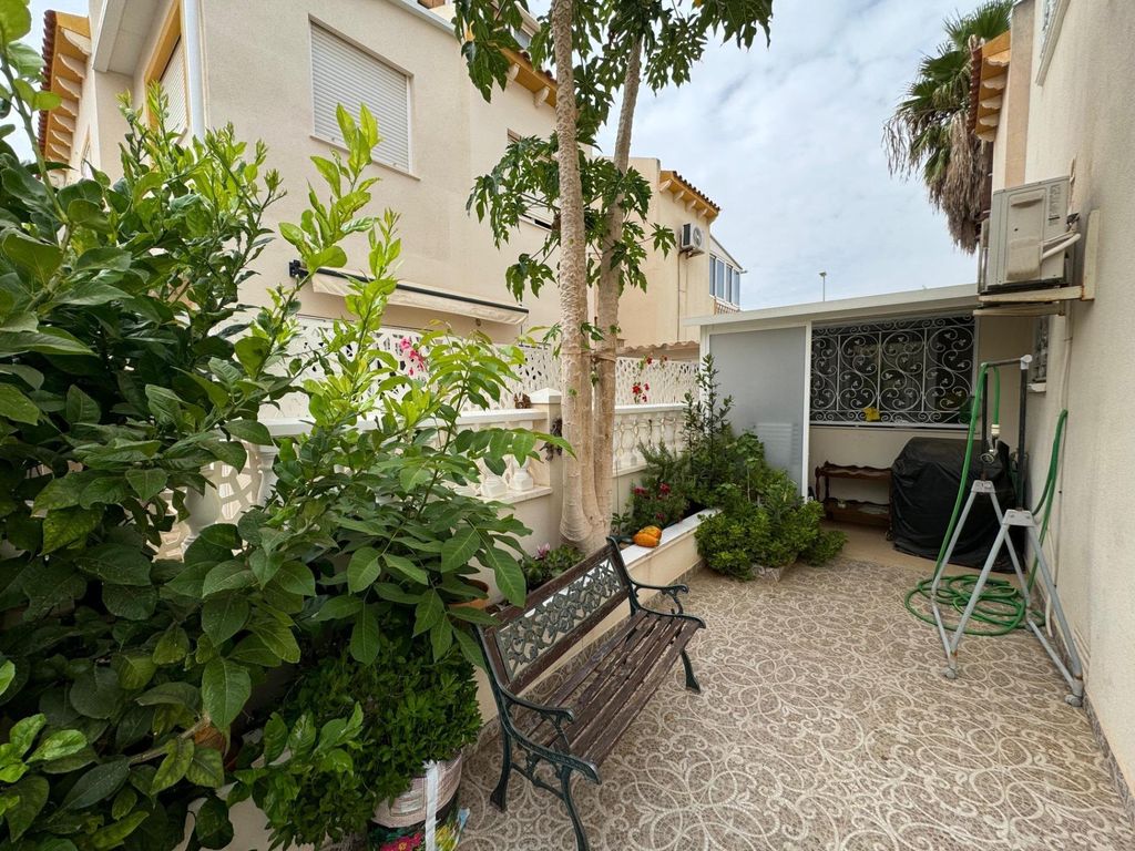 Property photo 3 of 36