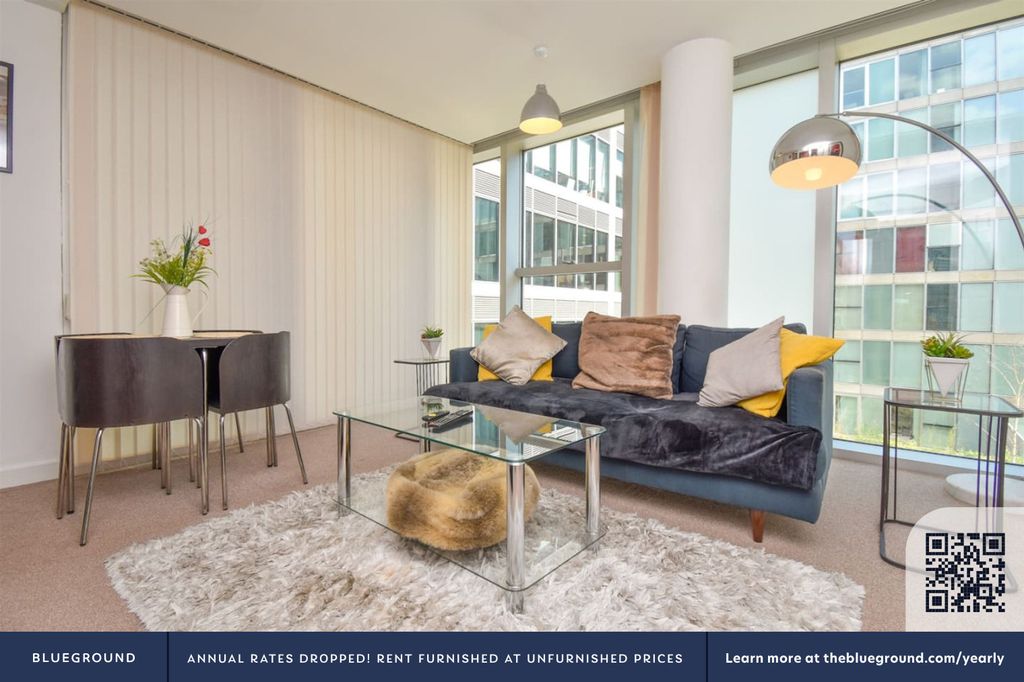 Property photo 3 of 14 Living Room