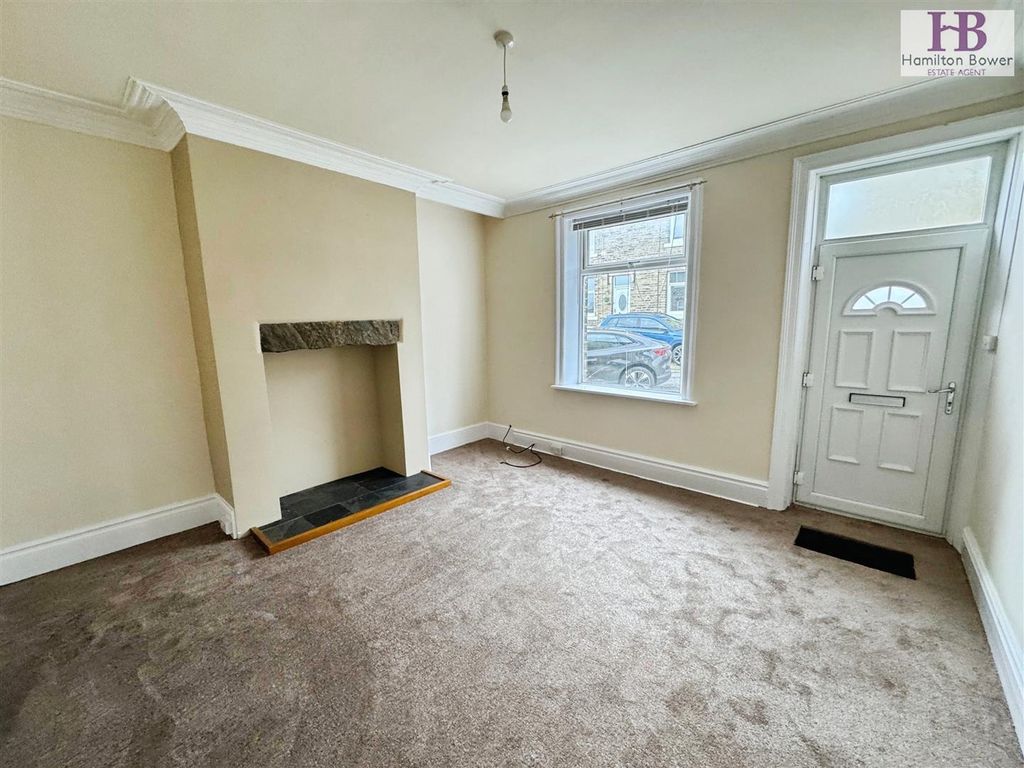 Property photo 2 of 6 c55F7cc4-8-4Ec5-8A6E-Fa334A537E23-1035-00000373A49
