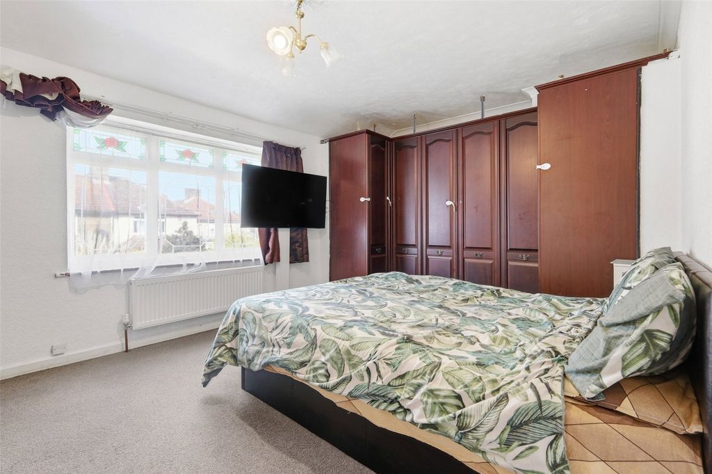 Additional image 18 of 2 bed detached house to rentJoan Road, Dagenham RM8