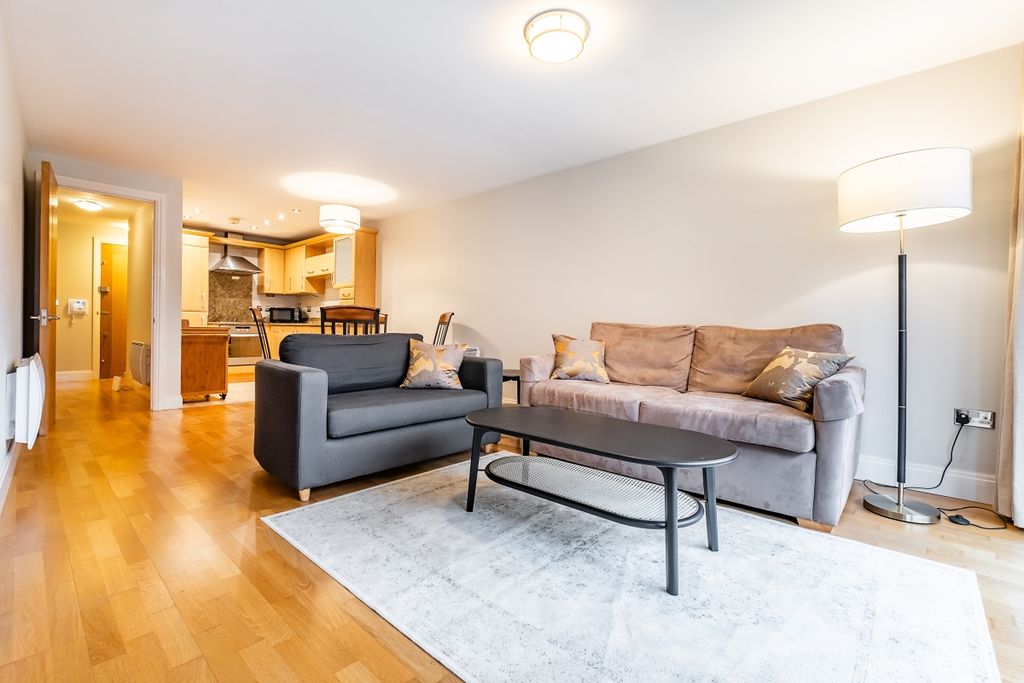 Property photo 3 of 15 Horsley-Court-06