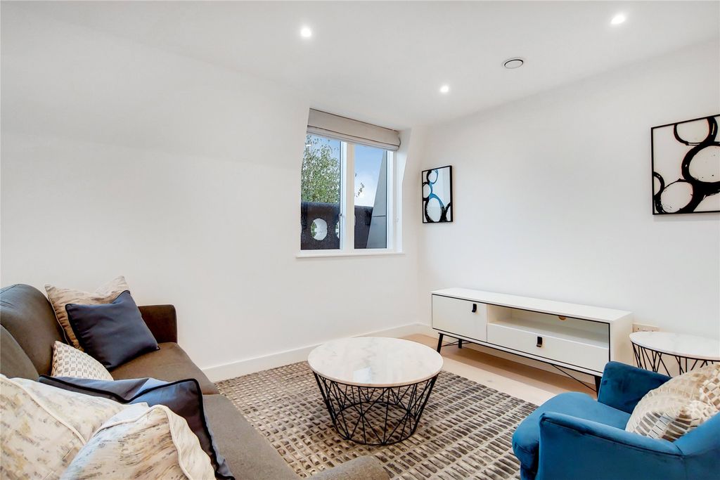 Property photo 2 of 13 Atelier Apartments