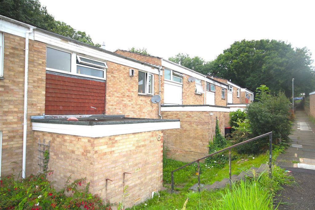 Property photo 2 of 12 Front 2.Jpg