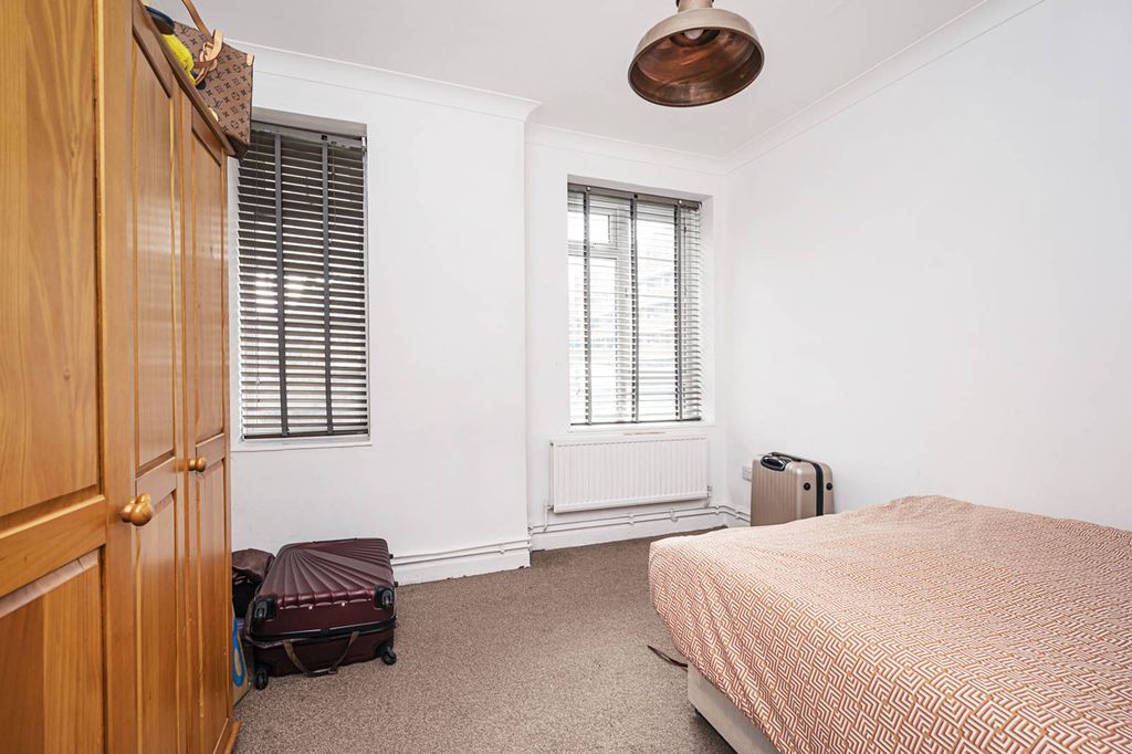 Property photo 1 of 4