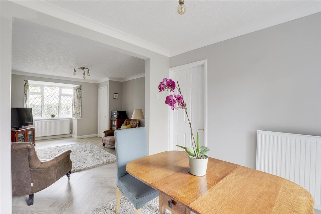 Property photo 3 of 22 4422.Jpg